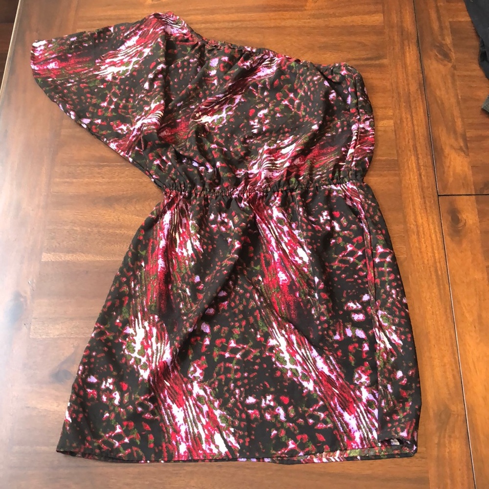 One shoulder dress